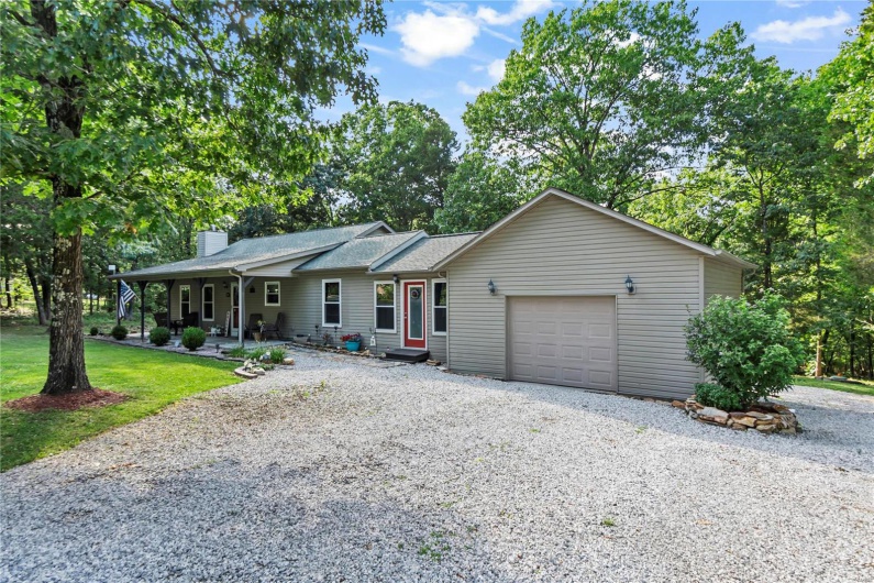 5057 Port Perry Drive, Perryville, Missouri 63775, 2 Bedrooms Bedrooms, 7 Rooms Rooms,1 BathroomBathrooms,Residential,For Sale,Port Perry,MAR25016871