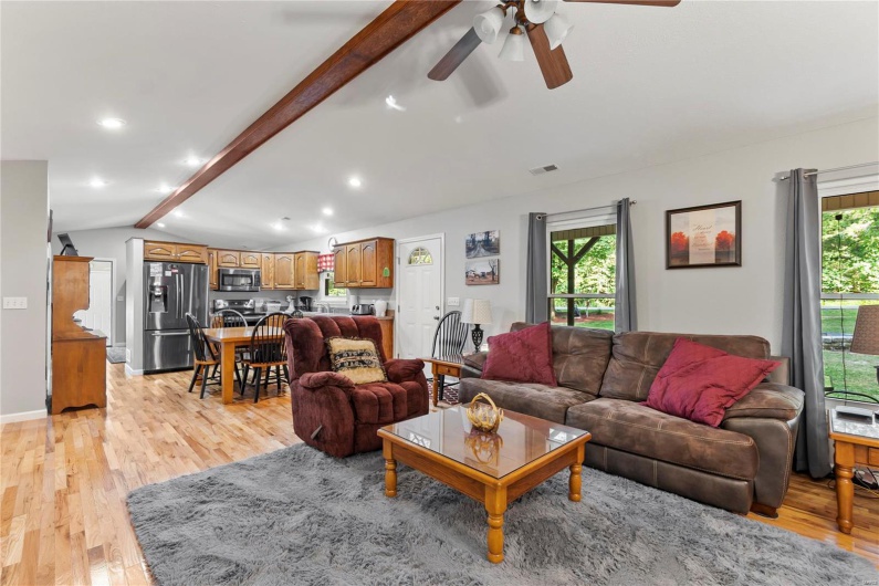 5057 Port Perry Drive, Perryville, Missouri 63775, 2 Bedrooms Bedrooms, 7 Rooms Rooms,1 BathroomBathrooms,Residential,For Sale,Port Perry,MAR25016871
