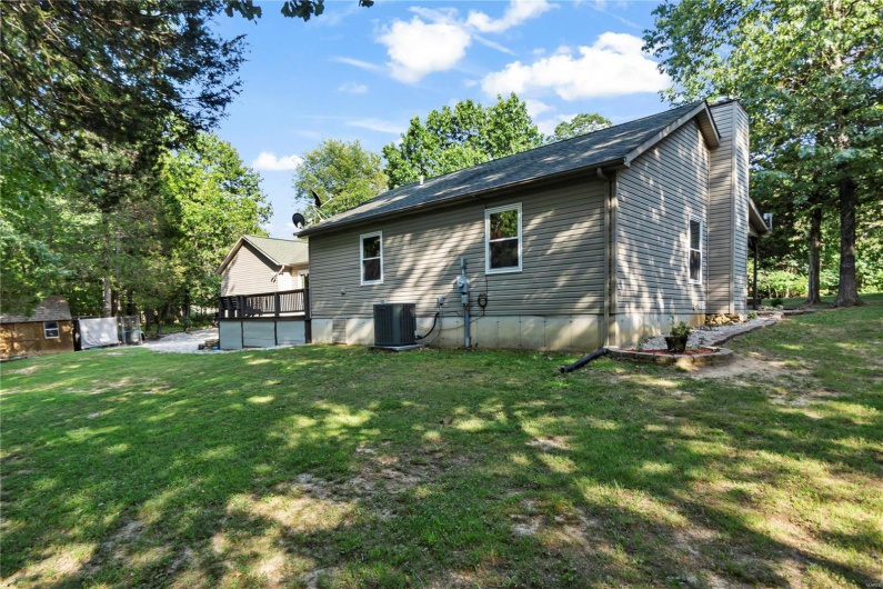 5057 Port Perry Drive, Perryville, Missouri 63775, 2 Bedrooms Bedrooms, 7 Rooms Rooms,1 BathroomBathrooms,Residential,For Sale,Port Perry,MAR25016871