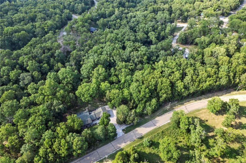 5057 Port Perry Drive, Perryville, Missouri 63775, 2 Bedrooms Bedrooms, 7 Rooms Rooms,1 BathroomBathrooms,Residential,For Sale,Port Perry,MAR25016871