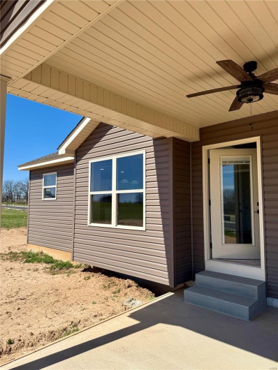 828 Barclay Drive, Farmington, Missouri 63640, 3 Bedrooms Bedrooms, 7 Rooms Rooms,2 BathroomsBathrooms,Residential,For Sale,Barclay,MAR25016683