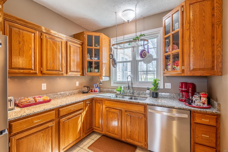 653 Pond Valley Drive, Belleview, Missouri 63623, 4 Bedrooms Bedrooms, 9 Rooms Rooms,3 BathroomsBathrooms,Residential,For Sale,Pond Valley,MAR25016694