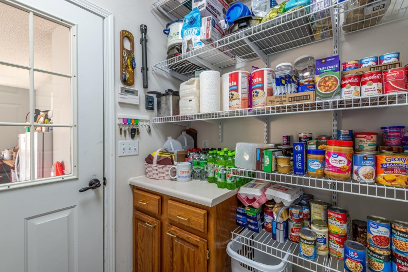 653 Pond Valley Drive, Belleview, Missouri 63623, 4 Bedrooms Bedrooms, 9 Rooms Rooms,3 BathroomsBathrooms,Residential,For Sale,Pond Valley,MAR25016694
