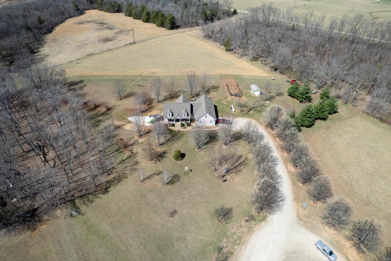 653 Pond Valley Drive, Belleview, Missouri 63623, 4 Bedrooms Bedrooms, 9 Rooms Rooms,3 BathroomsBathrooms,Residential,For Sale,Pond Valley,MAR25016694
