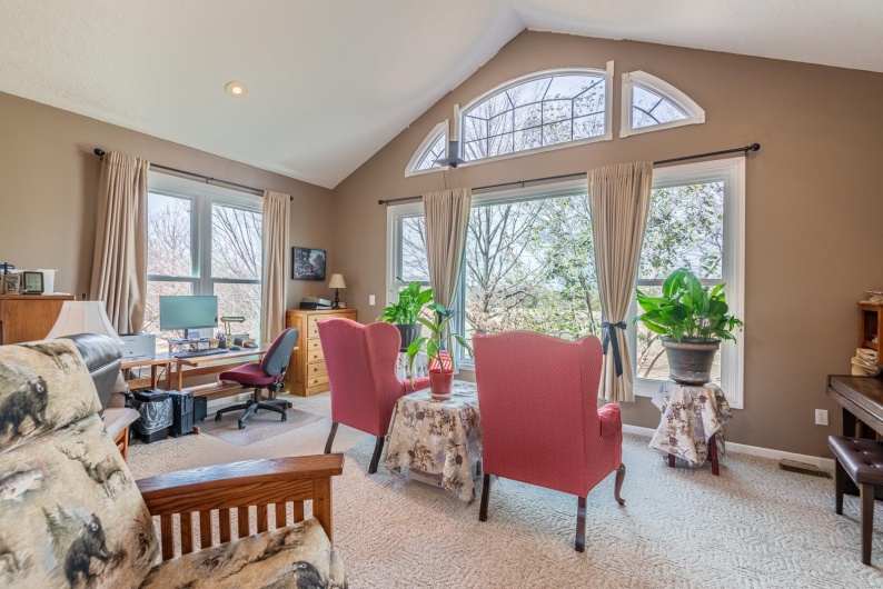 653 Pond Valley Drive, Belleview, Missouri 63623, 4 Bedrooms Bedrooms, 9 Rooms Rooms,3 BathroomsBathrooms,Residential,For Sale,Pond Valley,MAR25016694