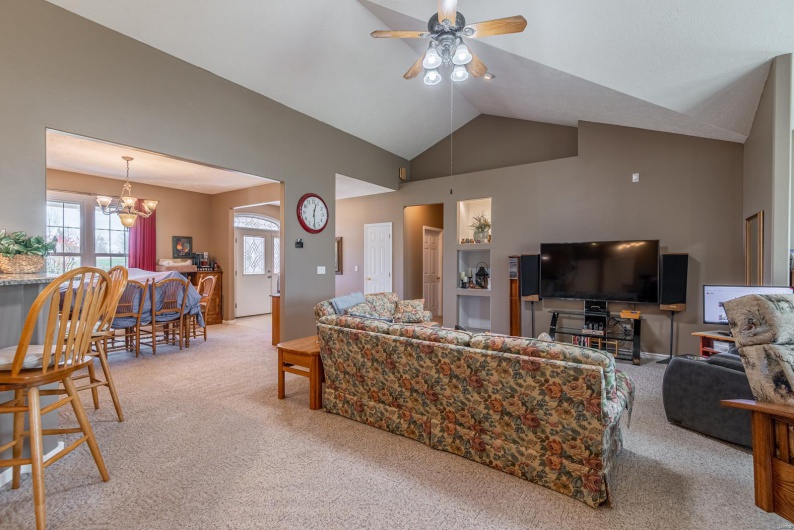 653 Pond Valley Drive, Belleview, Missouri 63623, 4 Bedrooms Bedrooms, 9 Rooms Rooms,3 BathroomsBathrooms,Residential,For Sale,Pond Valley,MAR25016694