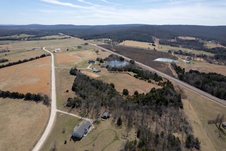 653 Pond Valley Drive, Belleview, Missouri 63623, 4 Bedrooms Bedrooms, 9 Rooms Rooms,3 BathroomsBathrooms,Residential,For Sale,Pond Valley,MAR25016694