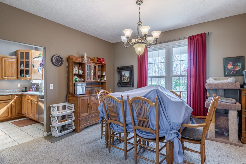 653 Pond Valley Drive, Belleview, Missouri 63623, 4 Bedrooms Bedrooms, 9 Rooms Rooms,3 BathroomsBathrooms,Residential,For Sale,Pond Valley,MAR25016694