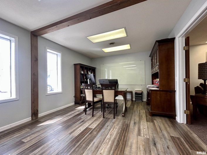 309 JACKSON Street, Carbondale, Illinois 62959, 0 , 0 ,0,Commercial Sale,For Sale,JACKSON,0,RMAQC4261524