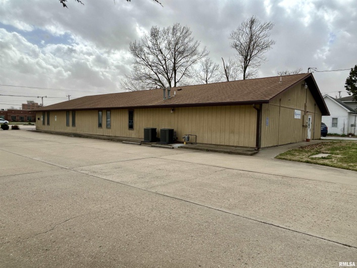 309 JACKSON Street, Carbondale, Illinois 62959, 0 , 0 ,0,Commercial Sale,For Sale,JACKSON,0,RMAQC4261524