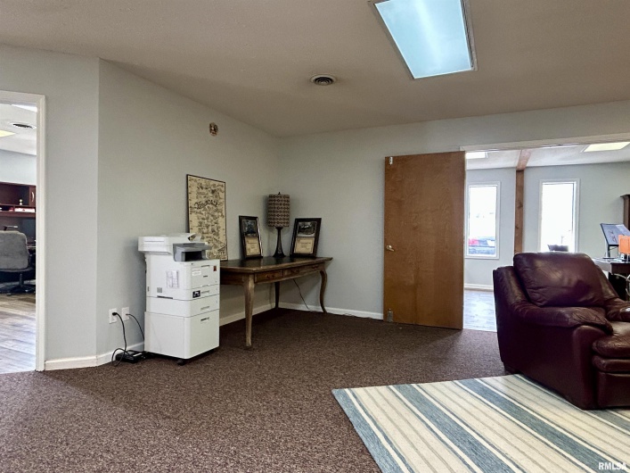309 JACKSON Street, Carbondale, Illinois 62959, 0 , 0 ,0,Commercial Sale,For Sale,JACKSON,0,RMAQC4261524