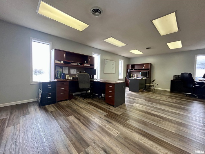 309 JACKSON Street, Carbondale, Illinois 62959, 0 , 0 ,0,Commercial Sale,For Sale,JACKSON,0,RMAQC4261524