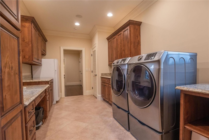 334 Trillium Lane, Cape Girardeau, Missouri 63701, 4 Bedrooms Bedrooms, 12 Rooms Rooms,4 BathroomsBathrooms,Residential,For Sale,Trillium,MAR25017147