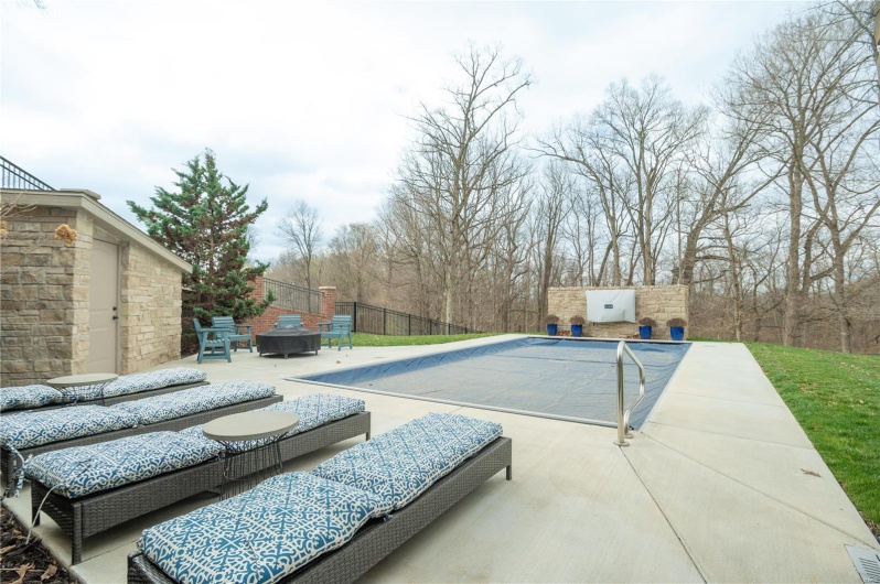 334 Trillium Lane, Cape Girardeau, Missouri 63701, 4 Bedrooms Bedrooms, 12 Rooms Rooms,4 BathroomsBathrooms,Residential,For Sale,Trillium,MAR25017147