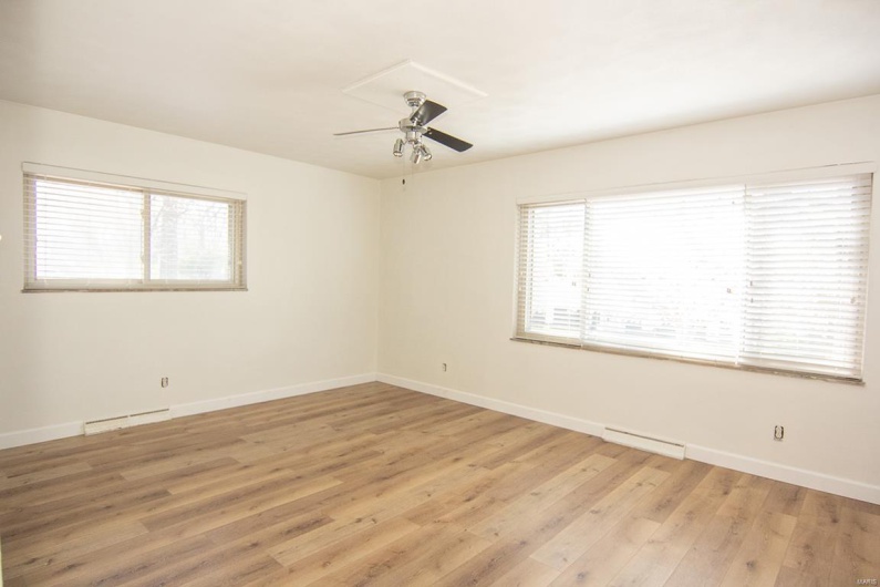 1014 Henderson Avenue, Cape Girardeau, Missouri 63701, 4 Bedrooms Bedrooms, 10 Rooms Rooms,3 BathroomsBathrooms,Residential,For Sale,Henderson,MAR25017177