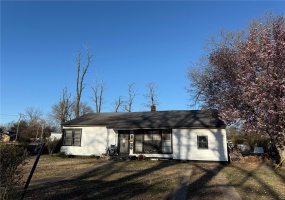 403 Decatur Street, Malden, Missouri 63863, 3 Bedrooms Bedrooms, 5 Rooms Rooms,1 BathroomBathrooms,Residential,For Sale,Decatur,MAR25015620