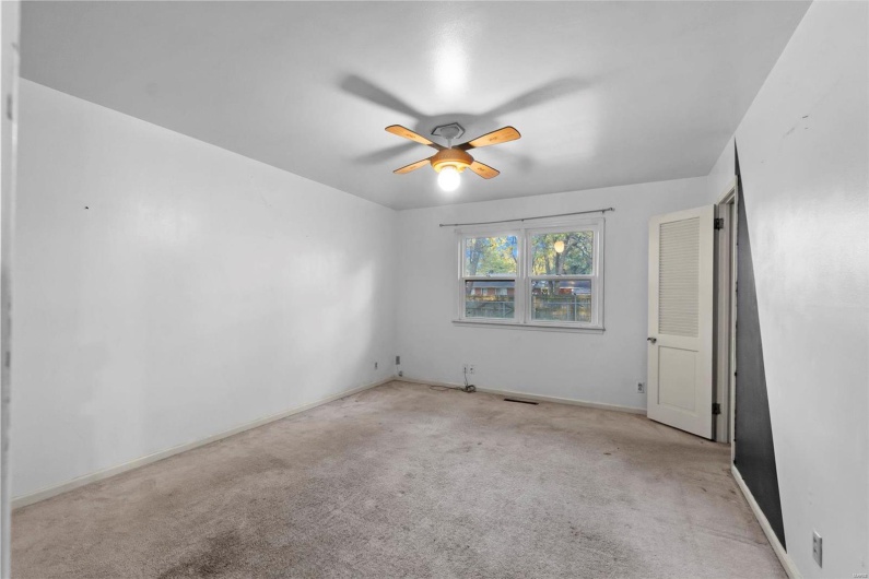 600 Butler, Kennett, Missouri 63857, 3 Bedrooms Bedrooms, 11 Rooms Rooms,3 BathroomsBathrooms,Residential,For Sale,Butler,MAR24072968
