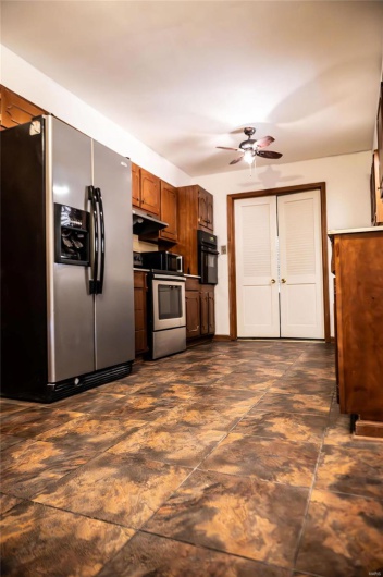 600 Butler, Kennett, Missouri 63857, 3 Bedrooms Bedrooms, 11 Rooms Rooms,3 BathroomsBathrooms,Residential,For Sale,Butler,MAR24072968