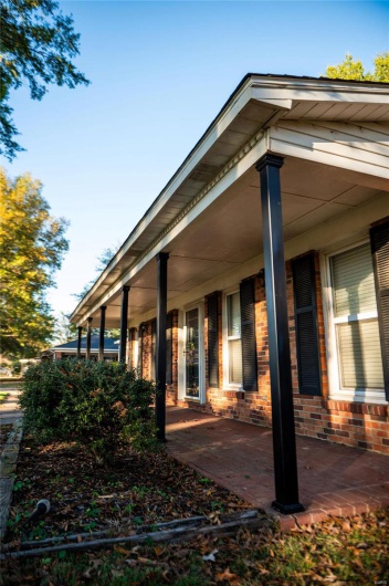 600 Butler, Kennett, Missouri 63857, 3 Bedrooms Bedrooms, 11 Rooms Rooms,3 BathroomsBathrooms,Residential,For Sale,Butler,MAR24072968