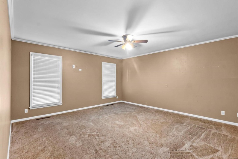 600 Butler, Kennett, Missouri 63857, 3 Bedrooms Bedrooms, 11 Rooms Rooms,3 BathroomsBathrooms,Residential,For Sale,Butler,MAR24072968