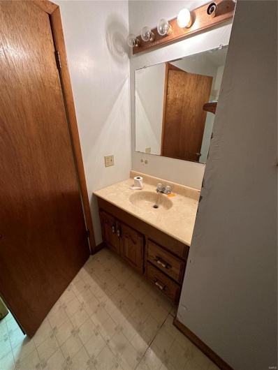0 Log RD, Patterson, Missouri 63956, 2 Bedrooms Bedrooms, 6 Rooms Rooms,2 BathroomsBathrooms,Farm,For Sale,Log RD,MAR25017390