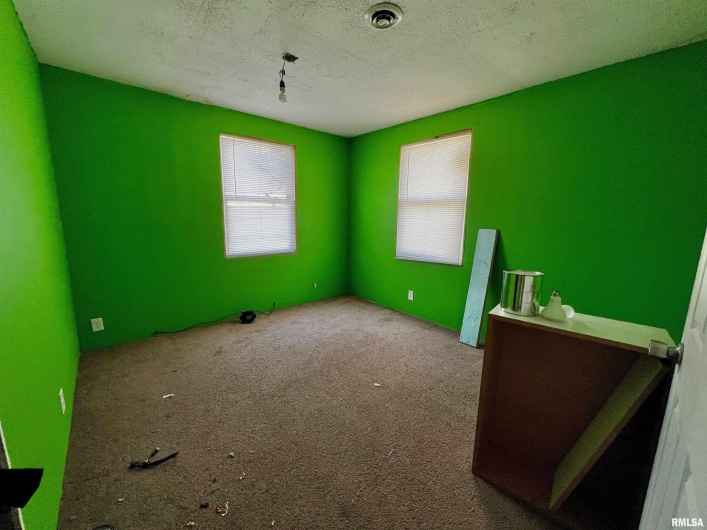 422 Brush Street, Carbondale, Illinois 62901, 4 Bedrooms Bedrooms, 0 ,2 BathroomsBathrooms,Residential,For Sale,Brush,0,RMAEB457216