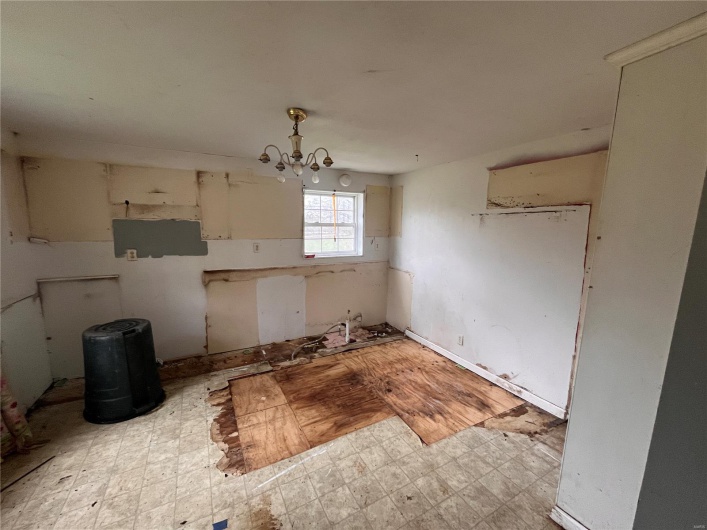 1487 County Road 467, Poplar Bluff, Missouri 63901, 3 Bedrooms Bedrooms, 6 Rooms Rooms,1 BathroomBathrooms,Residential,For Sale,County Road 467,MAR25017421