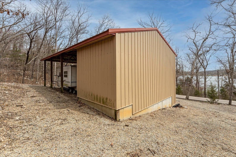 View of outbuilding with an outbuilding
