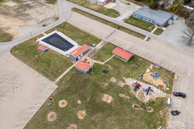 Birds eye view of property