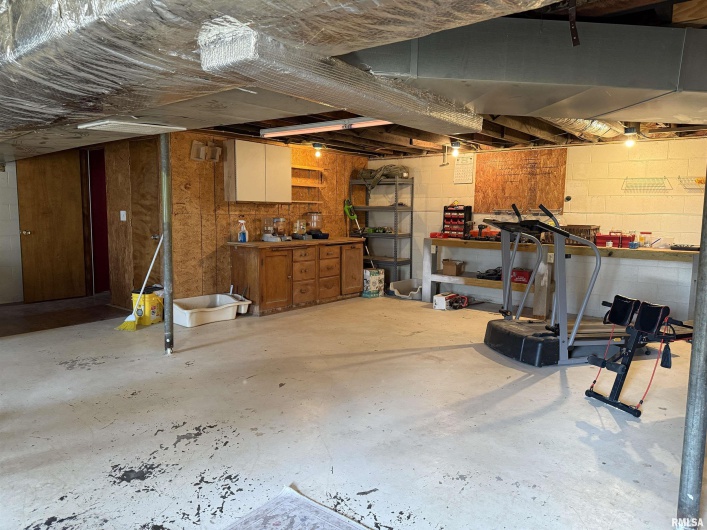 6180 Reevesville Road, Grantsburg, Illinois 62943, 3 Bedrooms Bedrooms, 0 ,2 BathroomsBathrooms,Residential,For Sale,Reevesville,0,RMAEB457231