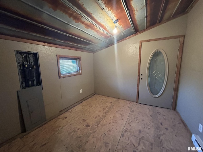 6180 Reevesville Road, Grantsburg, Illinois 62943, 3 Bedrooms Bedrooms, 0 ,2 BathroomsBathrooms,Residential,For Sale,Reevesville,0,RMAEB457231