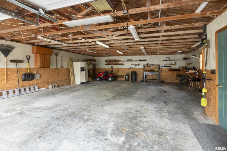 320 NELSON Lane, Grantsburg, Illinois 62943, 3 Bedrooms Bedrooms, 0 ,2 BathroomsBathrooms,Residential,For Sale,NELSON,0,RMAEB457234