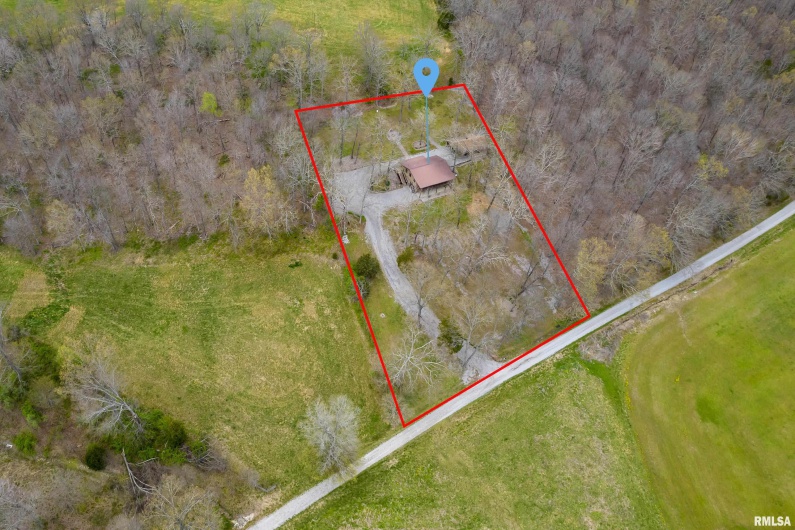 320 NELSON Lane, Grantsburg, Illinois 62943, 3 Bedrooms Bedrooms, 0 ,2 BathroomsBathrooms,Residential,For Sale,NELSON,0,RMAEB457234