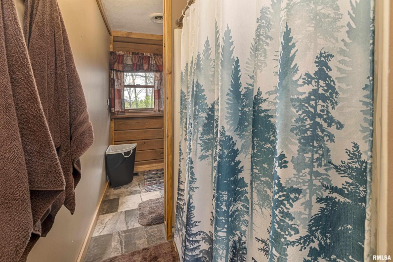320 NELSON Lane, Grantsburg, Illinois 62943, 3 Bedrooms Bedrooms, 0 ,2 BathroomsBathrooms,Residential,For Sale,NELSON,0,RMAEB457234