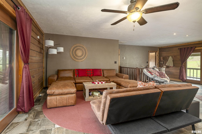 320 NELSON Lane, Grantsburg, Illinois 62943, 3 Bedrooms Bedrooms, 0 ,2 BathroomsBathrooms,Residential,For Sale,NELSON,0,RMAEB457234