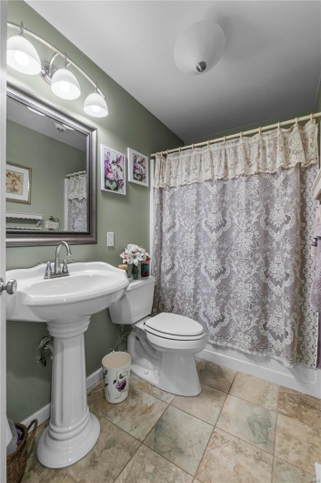265 Open Meadows Lane, Perryville, Missouri 63775, 3 Bedrooms Bedrooms, 7 Rooms Rooms,2 BathroomsBathrooms,Residential,For Sale,Open Meadows,MAR25016985