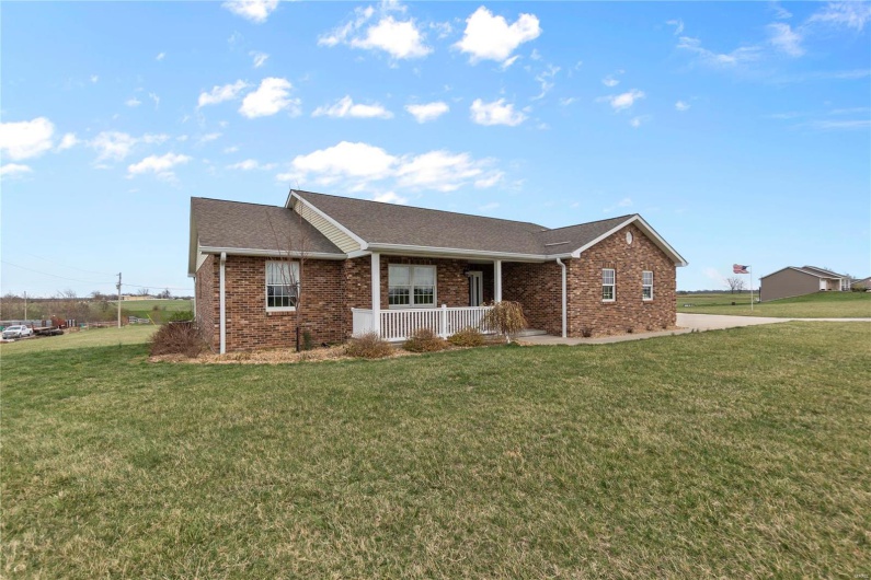 265 Open Meadows Lane, Perryville, Missouri 63775, 3 Bedrooms Bedrooms, 7 Rooms Rooms,2 BathroomsBathrooms,Residential,For Sale,Open Meadows,MAR25016985