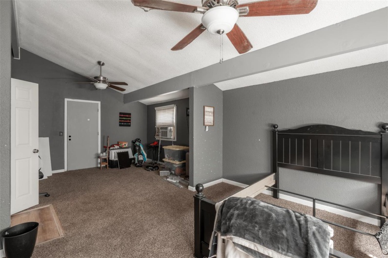 465 Hickory Meadow Lane, Poplar Bluff, Missouri 63901, 5 Bedrooms Bedrooms, 14 Rooms Rooms,4 BathroomsBathrooms,Residential,For Sale,Hickory Meadow,MAR25017204