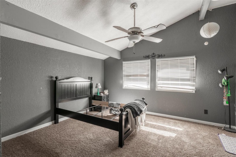465 Hickory Meadow Lane, Poplar Bluff, Missouri 63901, 5 Bedrooms Bedrooms, 14 Rooms Rooms,4 BathroomsBathrooms,Residential,For Sale,Hickory Meadow,MAR25017204