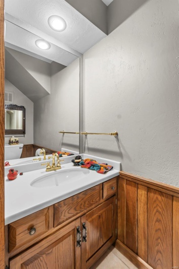 167 Red Fox Lane, Cape Girardeau, Missouri 63701, 6 Bedrooms Bedrooms, 10 Rooms Rooms,4 BathroomsBathrooms,Residential,For Sale,Red Fox,MAR25015230