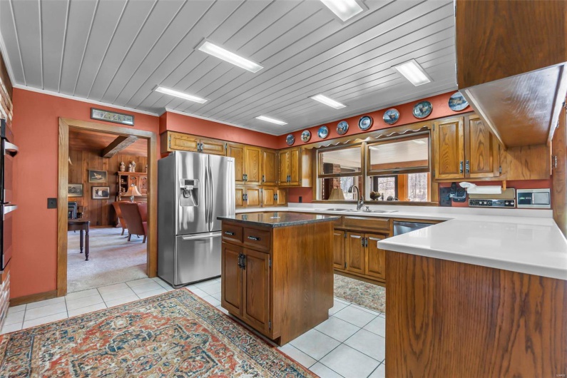 167 Red Fox Lane, Cape Girardeau, Missouri 63701, 6 Bedrooms Bedrooms, 10 Rooms Rooms,4 BathroomsBathrooms,Residential,For Sale,Red Fox,MAR25015230