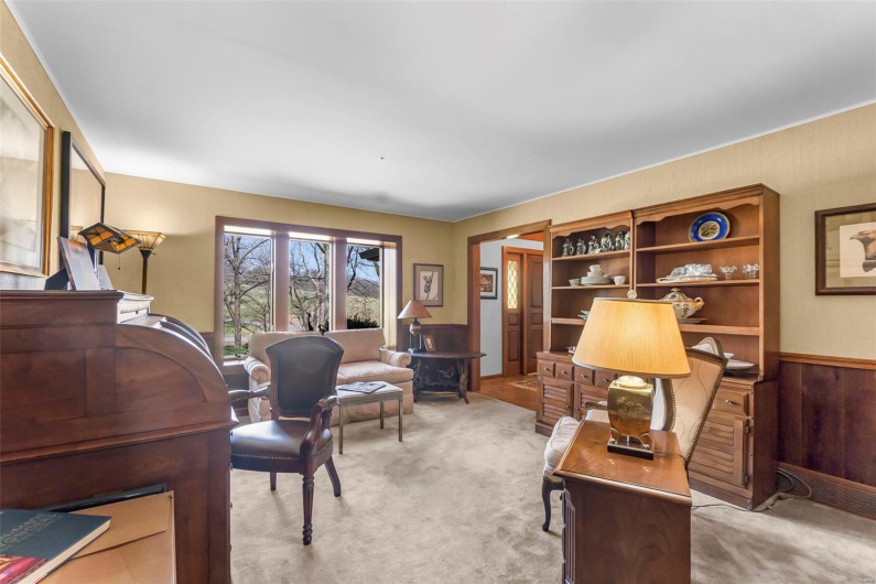 167 Red Fox Lane, Cape Girardeau, Missouri 63701, 6 Bedrooms Bedrooms, 10 Rooms Rooms,4 BathroomsBathrooms,Residential,For Sale,Red Fox,MAR25015230