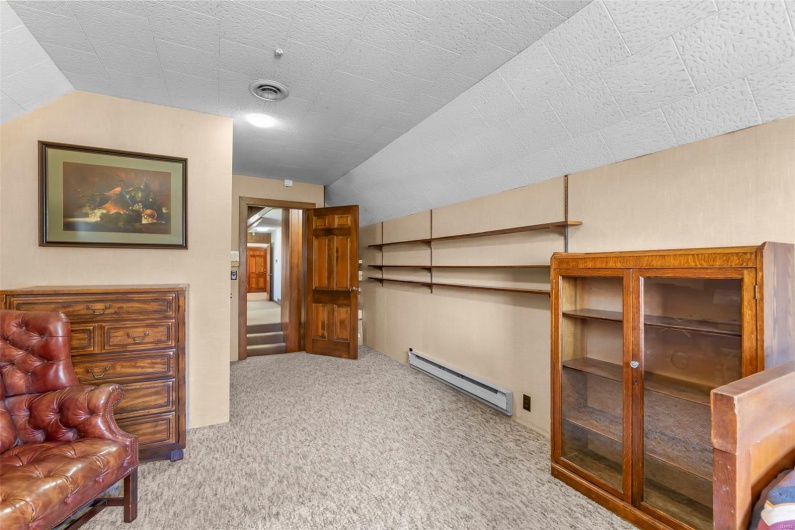 167 Red Fox Lane, Cape Girardeau, Missouri 63701, 6 Bedrooms Bedrooms, 10 Rooms Rooms,4 BathroomsBathrooms,Residential,For Sale,Red Fox,MAR25015230