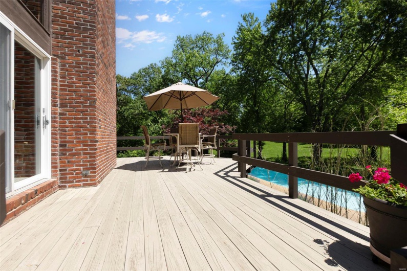 167 Red Fox Lane, Cape Girardeau, Missouri 63701, 6 Bedrooms Bedrooms, 10 Rooms Rooms,4 BathroomsBathrooms,Residential,For Sale,Red Fox,MAR25015230