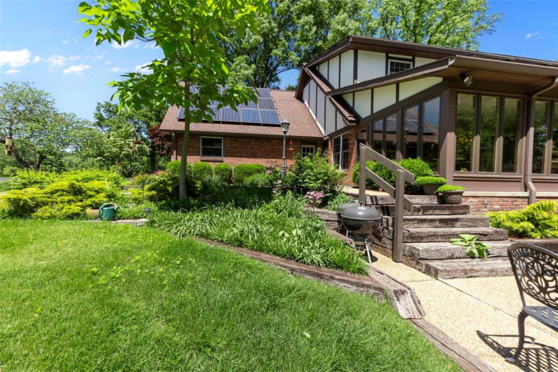 167 Red Fox Lane, Cape Girardeau, Missouri 63701, 6 Bedrooms Bedrooms, 10 Rooms Rooms,4 BathroomsBathrooms,Residential,For Sale,Red Fox,MAR25015230