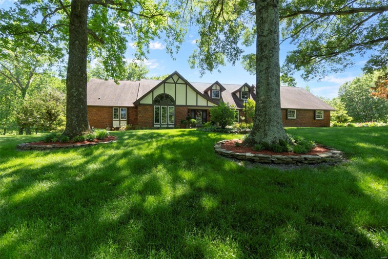 167 Red Fox Lane, Cape Girardeau, Missouri 63701, 6 Bedrooms Bedrooms, 10 Rooms Rooms,4 BathroomsBathrooms,Residential,For Sale,Red Fox,MAR25015230