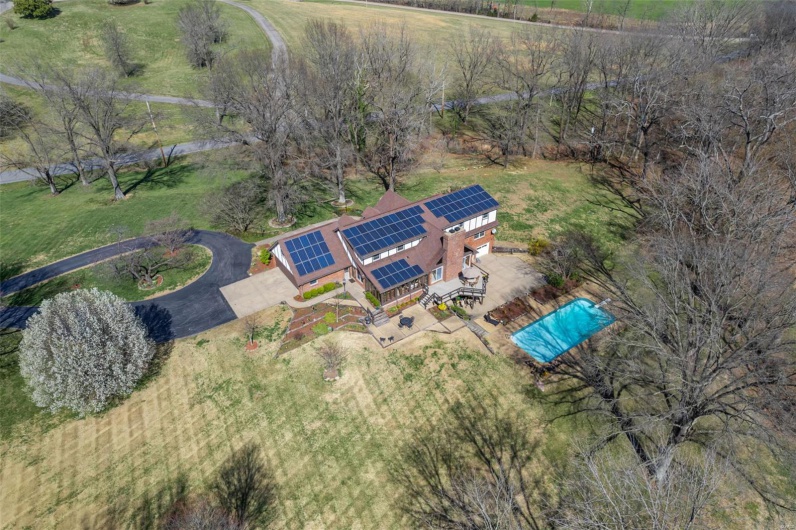 167 Red Fox Lane, Cape Girardeau, Missouri 63701, 6 Bedrooms Bedrooms, 10 Rooms Rooms,4 BathroomsBathrooms,Residential,For Sale,Red Fox,MAR25015230