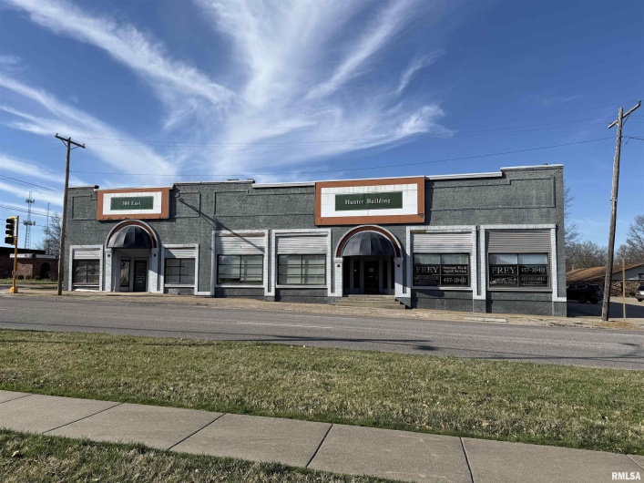 300 MAIN Street, Carbondale, Illinois 62901, 0 , 0 ,0,Commercial Sale,For Sale,MAIN,0,RMAQC4261611