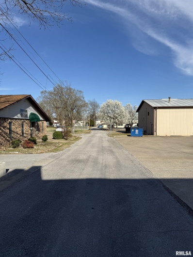 300 MAIN Street, Carbondale, Illinois 62901, 0 , 0 ,0,Commercial Sale,For Sale,MAIN,0,RMAQC4261611