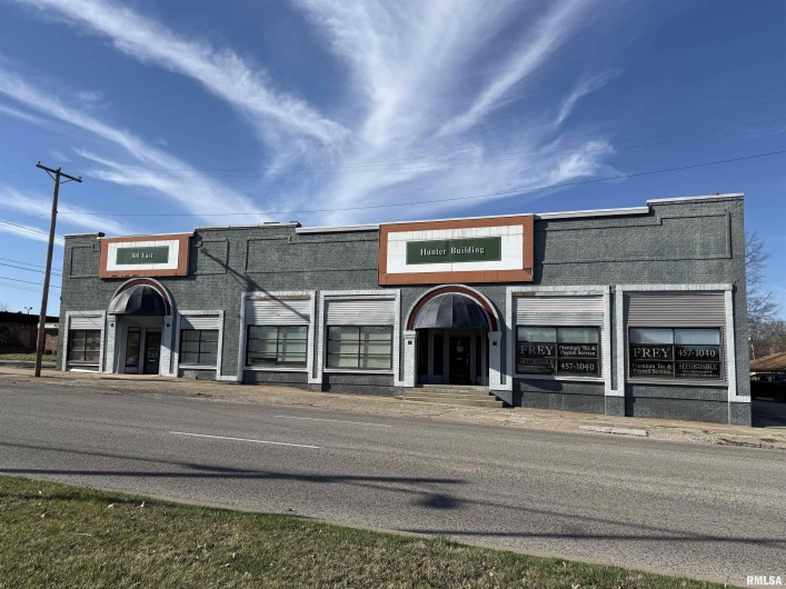 300 MAIN Street, Carbondale, Illinois 62901, 0 , 0 ,0,Commercial Sale,For Sale,MAIN,0,RMAQC4261611